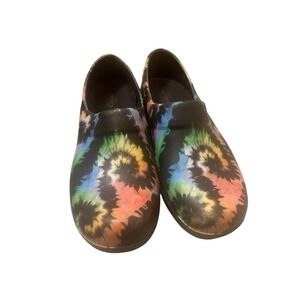 Crocs Neria Pro II Women's Size 7 Black Tie Dye Graphic Slip Resistant Shoe S-65